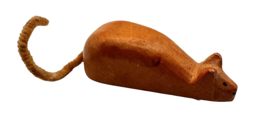 Vintage Hand Carved Wood Fridge Magnet Mouse Rat Cat Pipe Cleaner Tail 2.5”