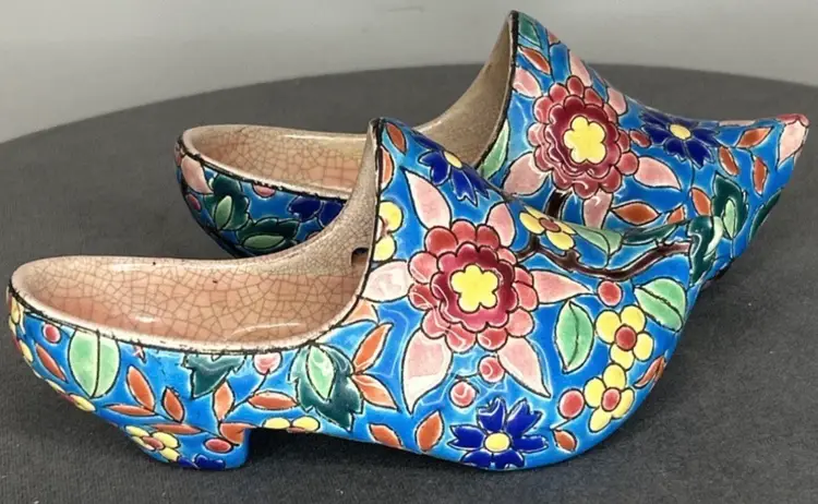 Antique Dutch Sabot French Emaux de Longwy Porcelain Wall Pocket Shoe Vases - 2