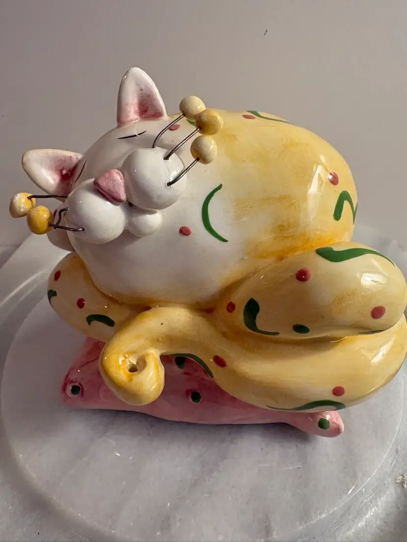 Annaco Creations Lacombe Adorable Sleeping Cat Music Box
