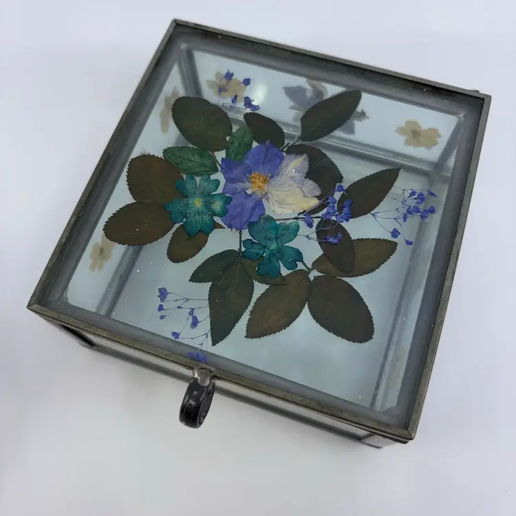 Burnes Of Boston Stained Glass Dried Flower Trinket Box 4x4 2H