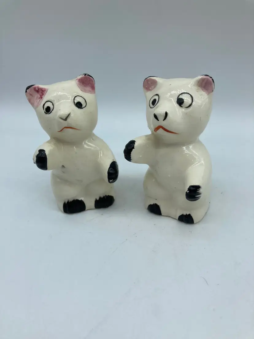 Mid century, white Huggy bear, salt/ pepper shakers, Japan