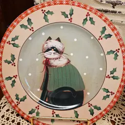 Oneida Holiday Cats Plate Fiddlestix Green Cape 8"