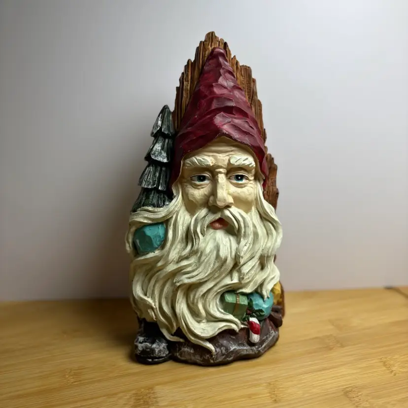 WINDSOR COLLECTION  10” Wall Hanging Santa Wall Decoration