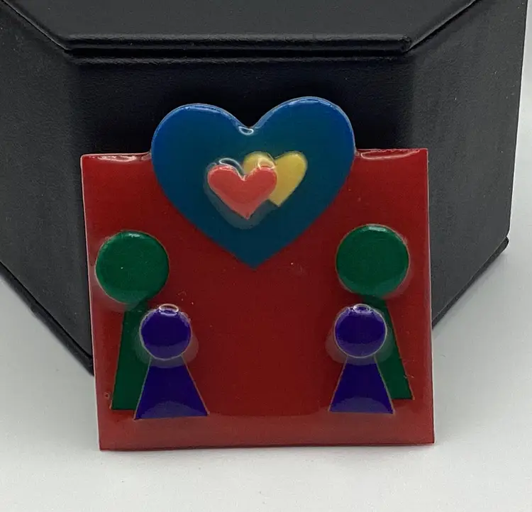 Lucinda People Brooch/Pin