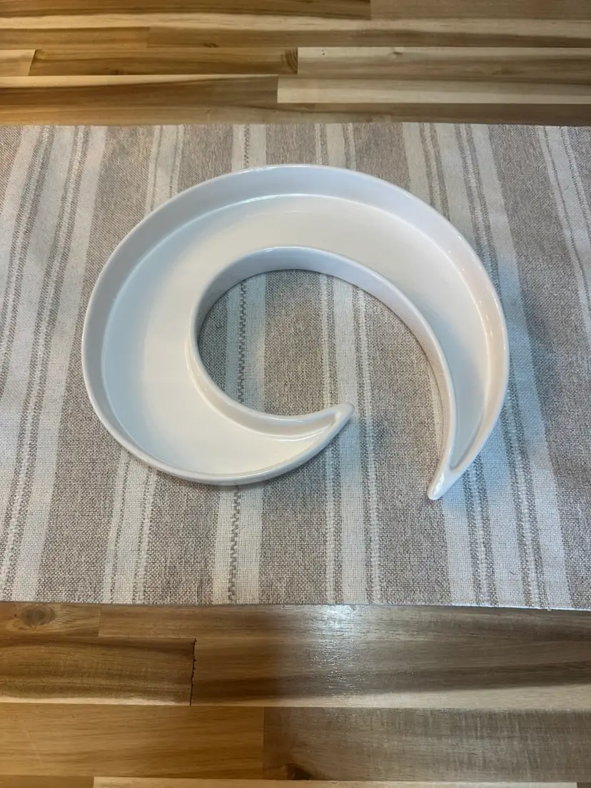 Faria & Bento White Ceramic Crescent Swirl Shaped Serving Dish Made In Poland