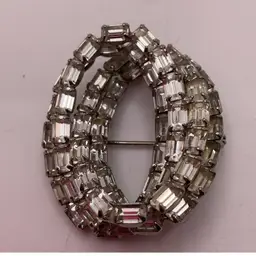 FFFT VTG Weiss Brooch with Stacked Clear Baguettes Rhinestones 1.5” x 1.25” Silver Tone