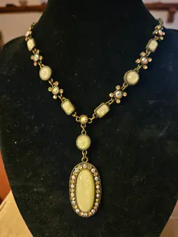 Avon Necklace