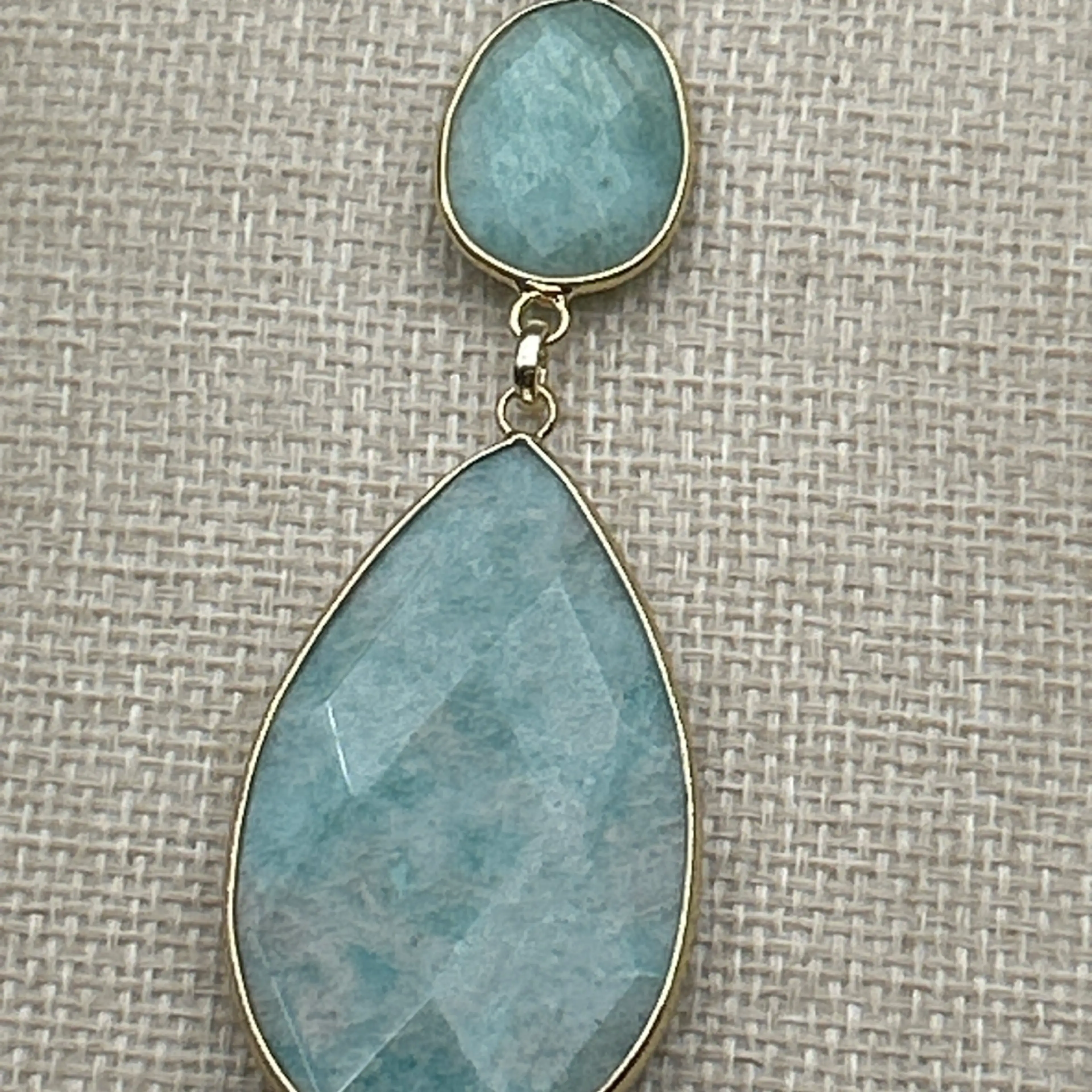 Image 2 of 4