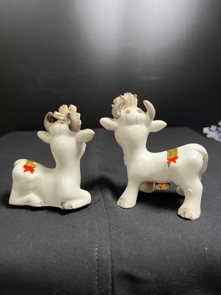 Kitsch, Anthropomorphic Pair of Cows as S & P Shakers. Has a Banner Stating "Souvenir of St. Paul, Minn"-Lot 60