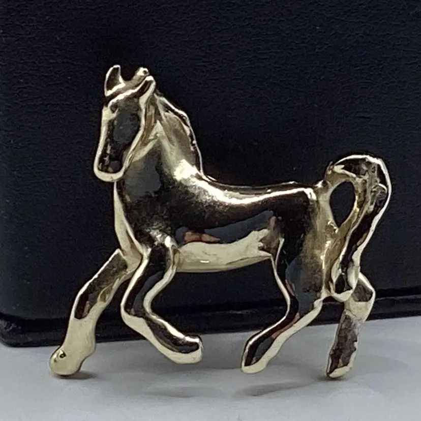 #11 Apr 25th Brooch Horse Gold Tone