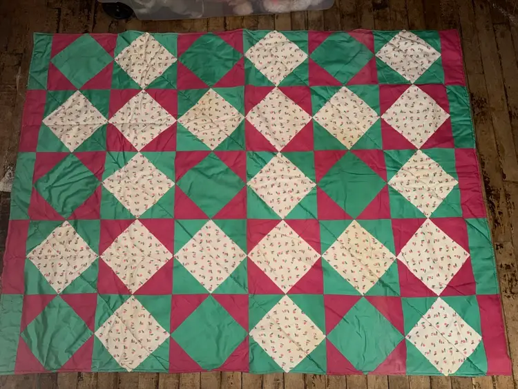 57x43” Lap Quilt/blanket W Feet Pocket