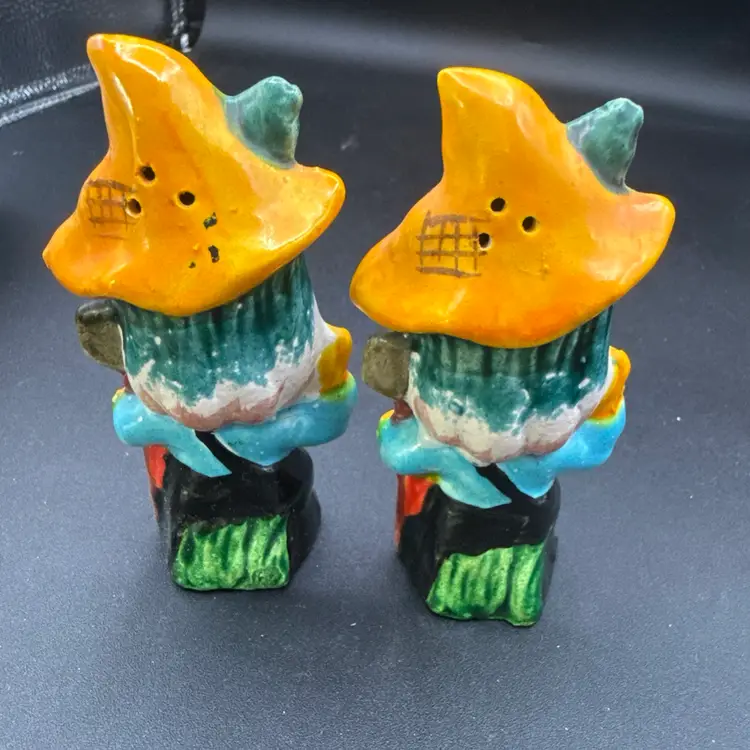 Vintage Anthropomorphic Salt And Pepper Shakers Celery Farmer