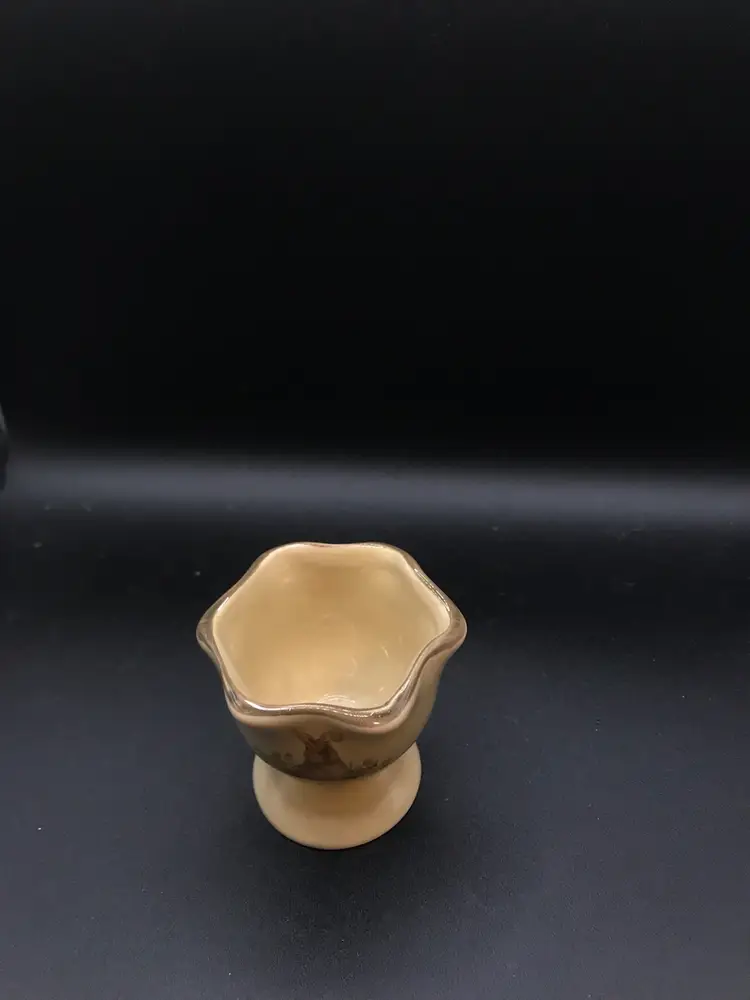 Small vintage cream w bunny egg cup ruffled top