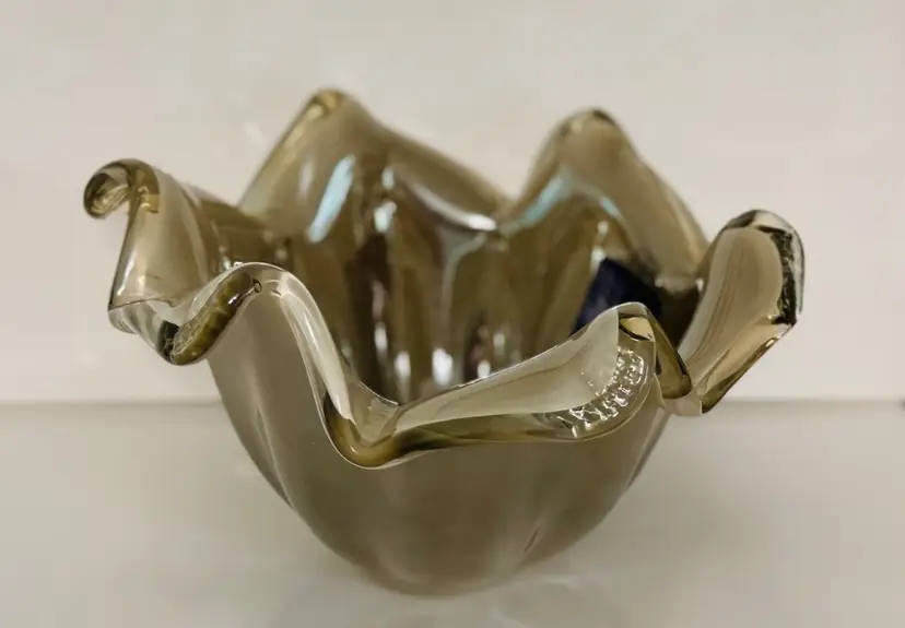 Murano White Cristal Art Glass Bowl Vase ruffled Champagne Clear Handmade Italy