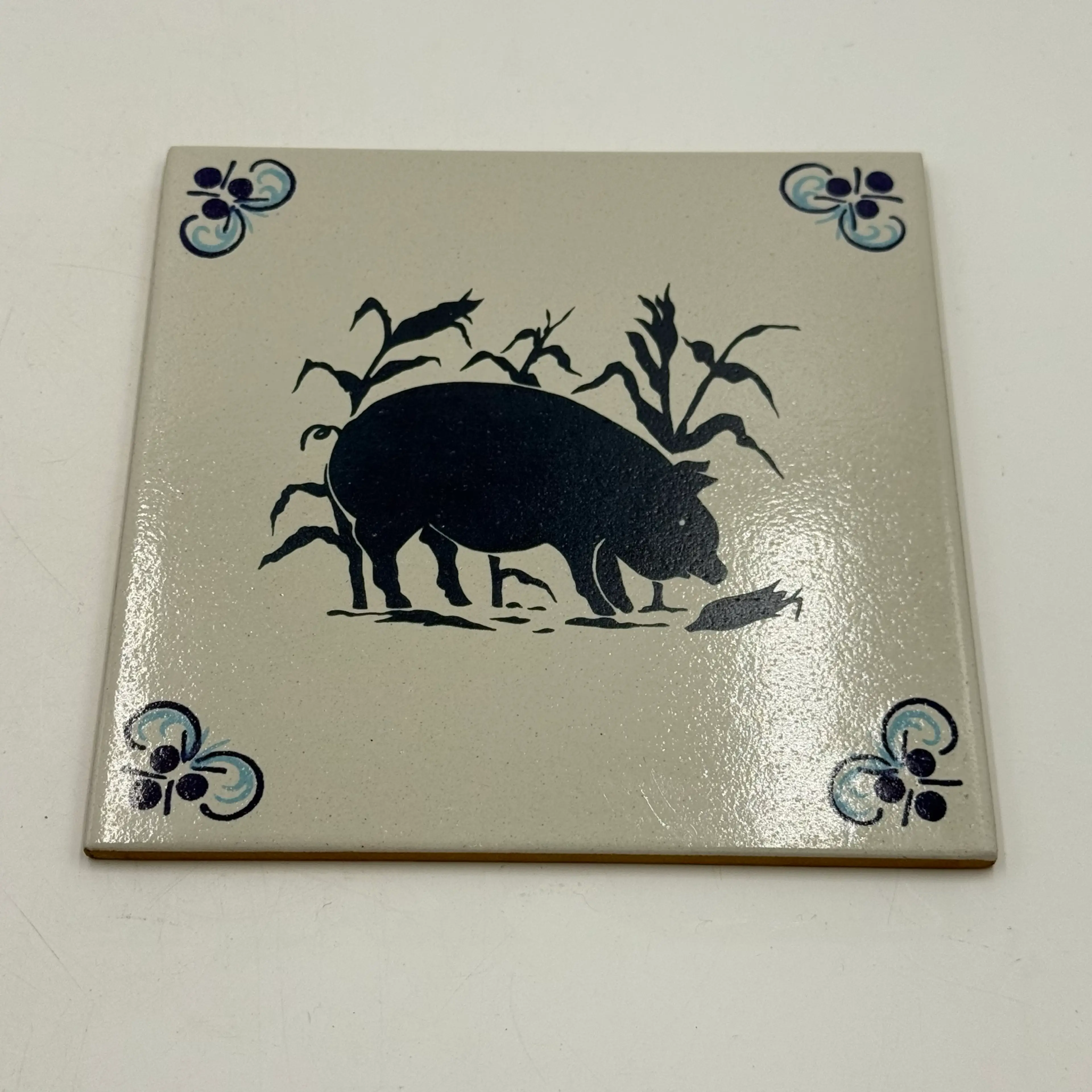 Image 2 of 8