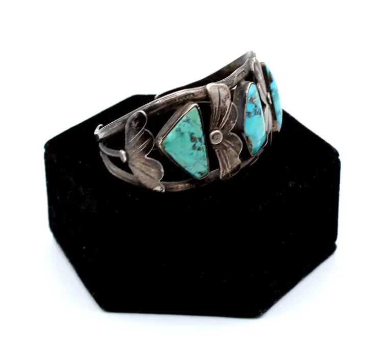 Vintage Turquoise sterling silver cuff bracelet 39.3g
