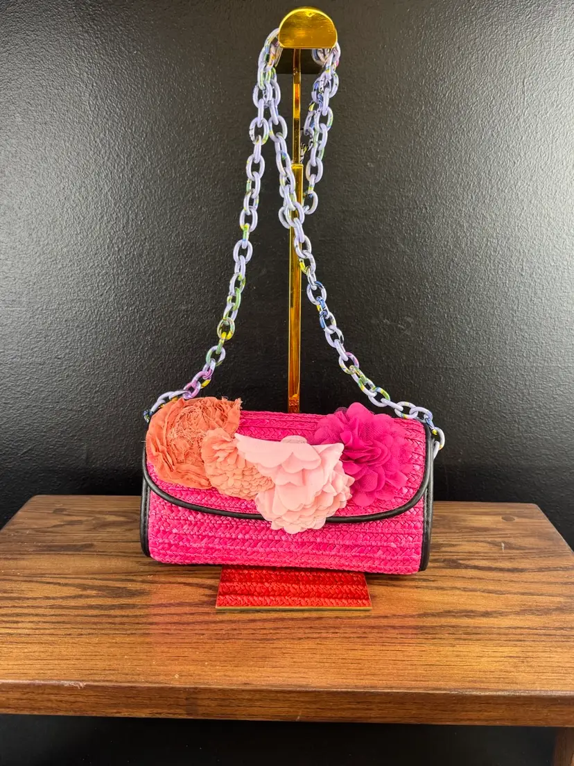 TT4. Besty Johnson Pink Straw Clutch Shoulder Bag