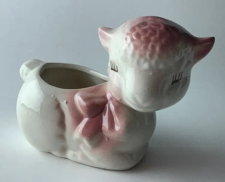 Shawnee Lamb Small Planter