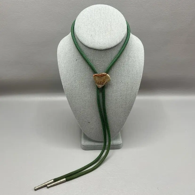 Bolo Necktie Natural Stone Faux Silver Tips Green Braided Rope Mens Unisex 17" Rope