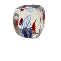 Dynasty Gallery Aquarium Fish & Aquatic Plants Cube Art Glass Paperweight - 2.25”