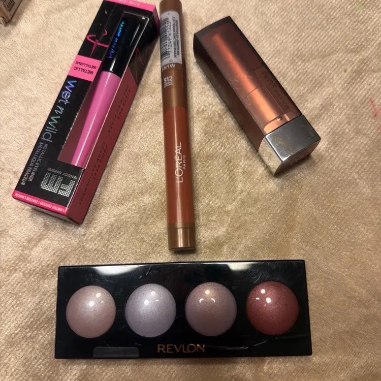 4 Pcs Assorted Beauty Bundle Retail Msrp $60