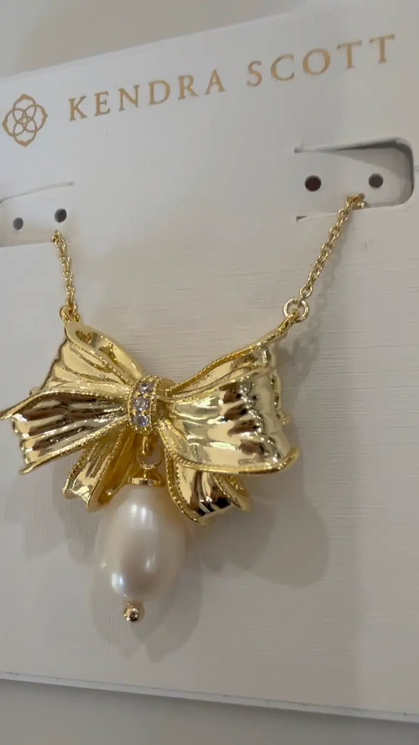 Kendra Scott Gold Pearl Necklace. Gift For Her. New With Tags