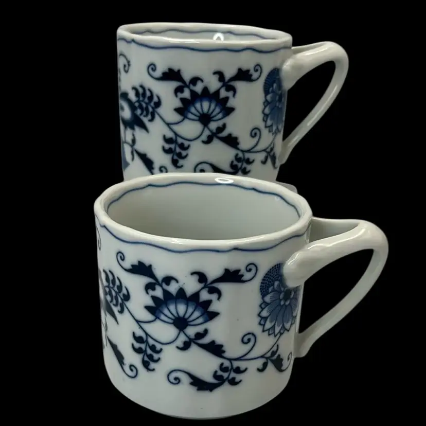 Vintage Blue Danube Onion Coffee Mugs (2) Tripod Handles 3” X 3”