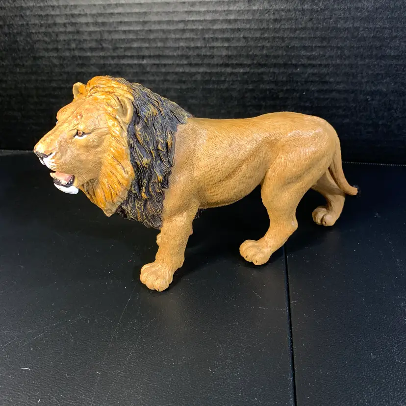 Safari LTD Lion Plastic
