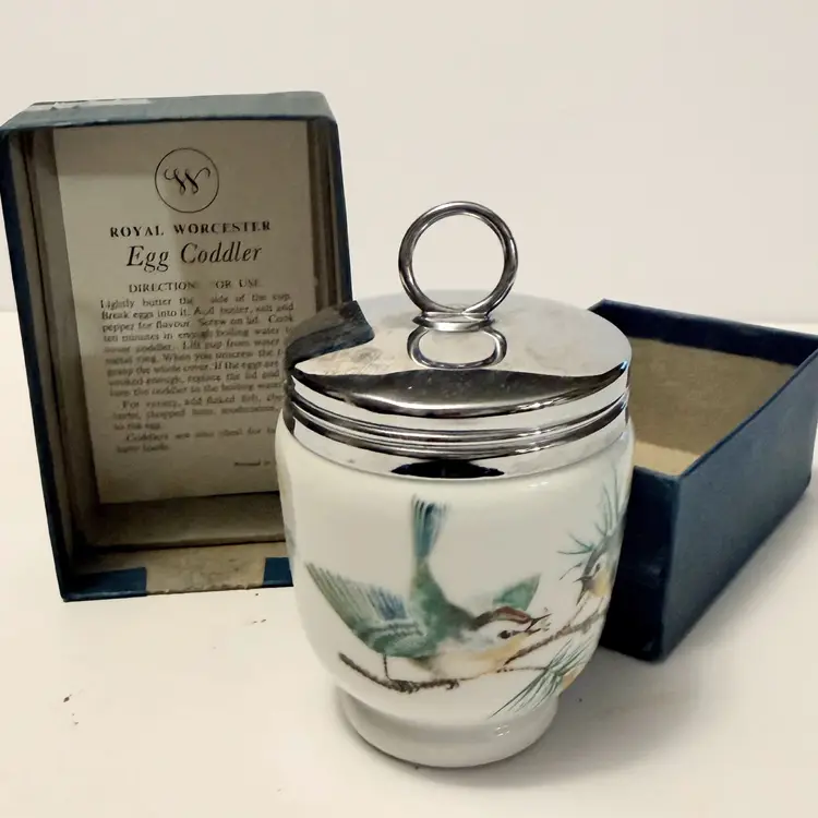 VTG Royal Worcester Egg Coddler Cup King Sized Porcelain  Wren Finches England