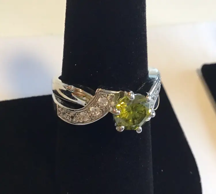 Green Stone Ring
