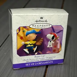 Hallmark Christmas Ornament Peanuts Charlie Brown Snoopy Batter Up! Baseball