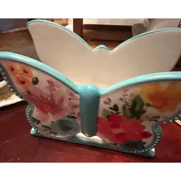 Pioneer woman napkin holder