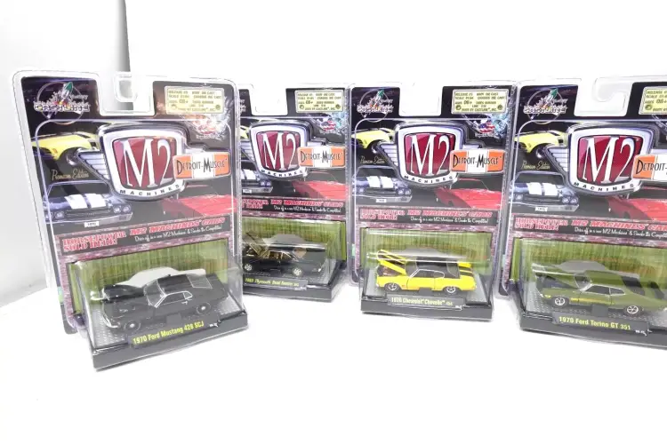 M2 Machines 1:64 Car Lot Of 6 2009 Detroit Muscle 31600-09