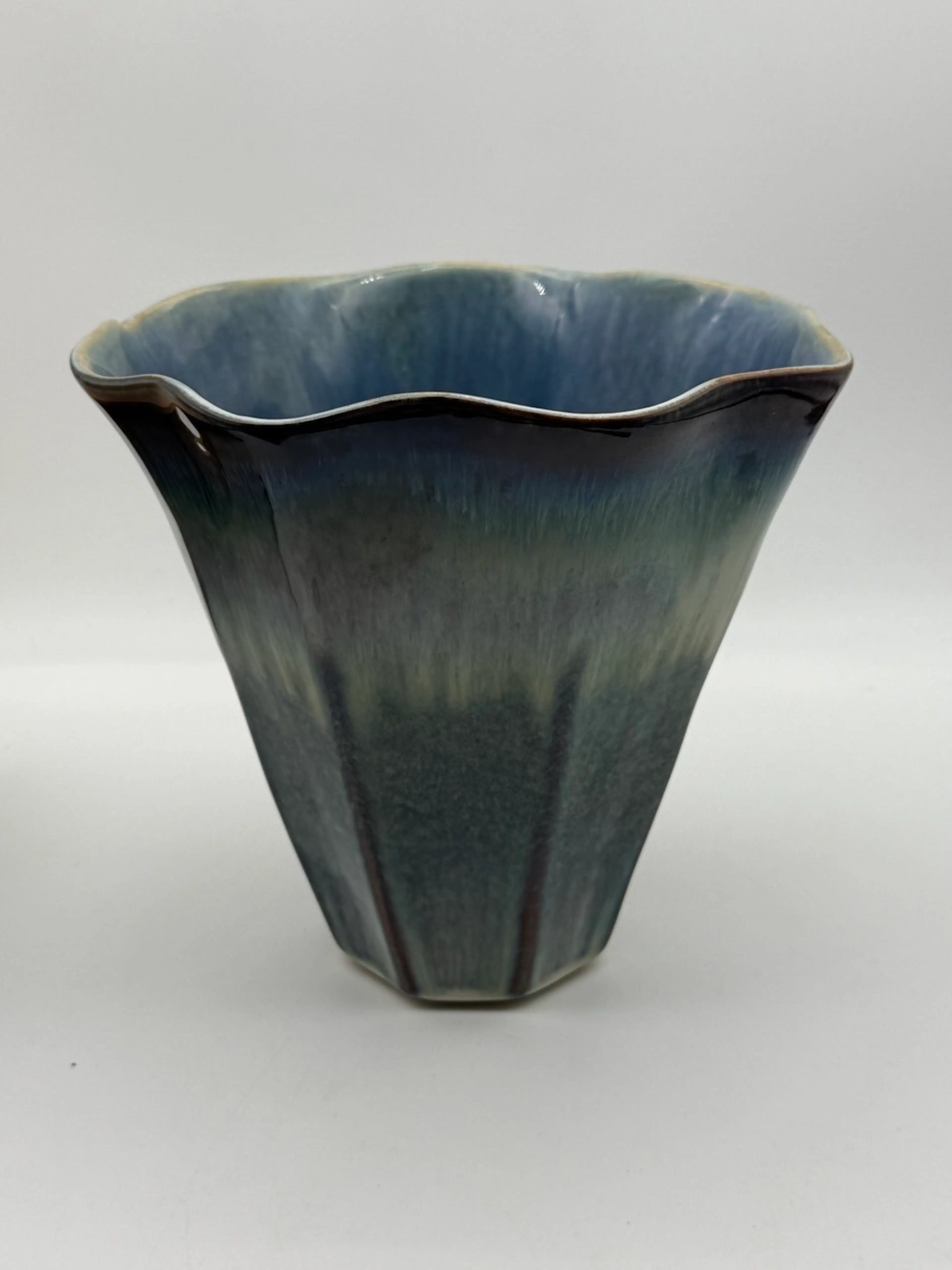 Image 4 of 7