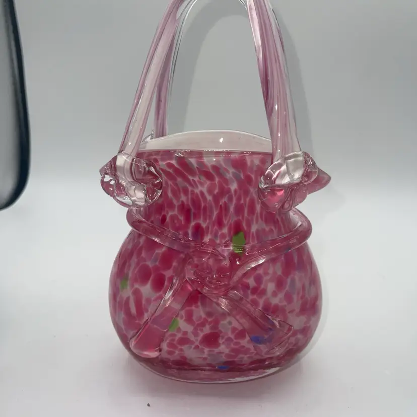 Art Glass Purse Shaped Vase w/Handles & Bow 9”X 5” Bow Confetti