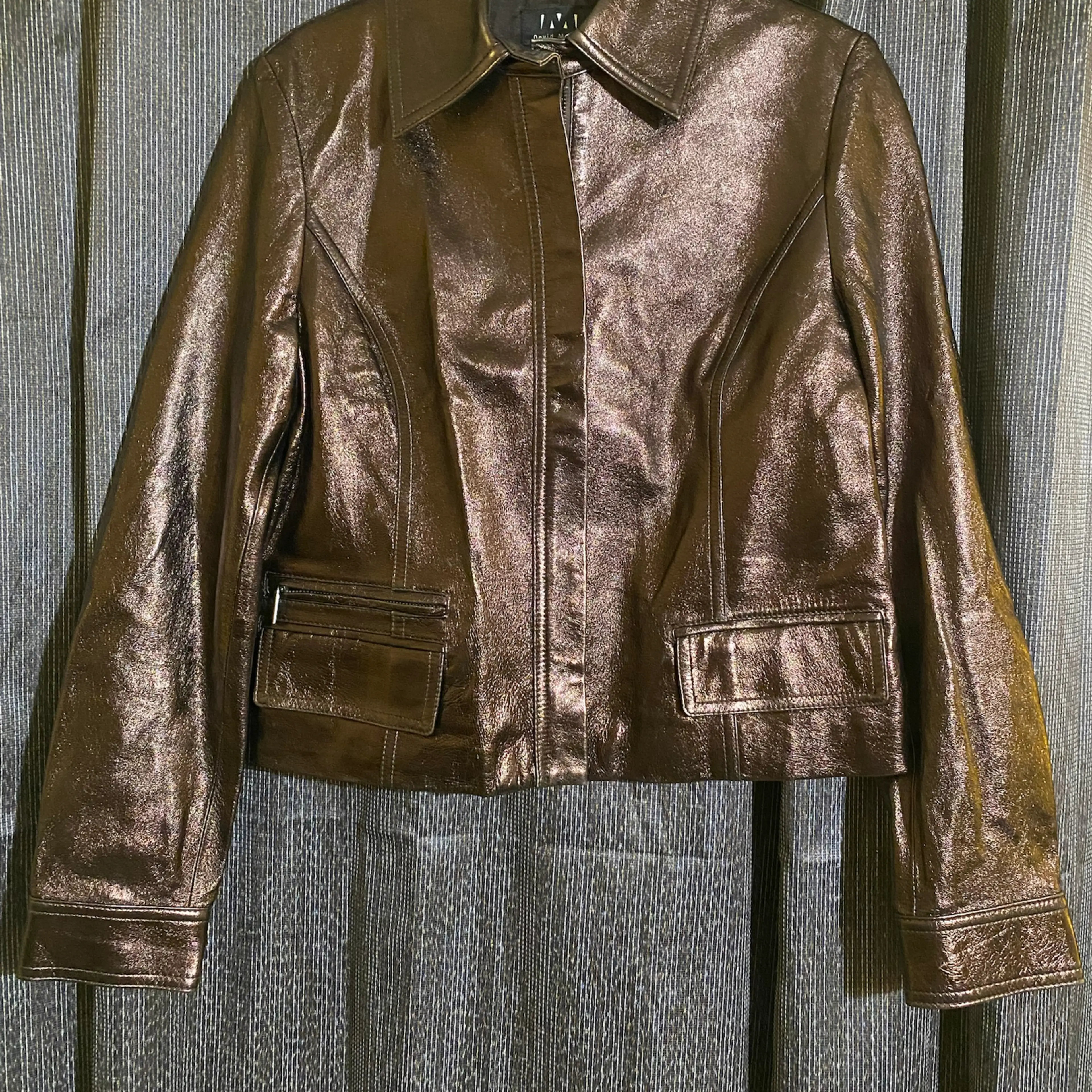 Image 1 of 7