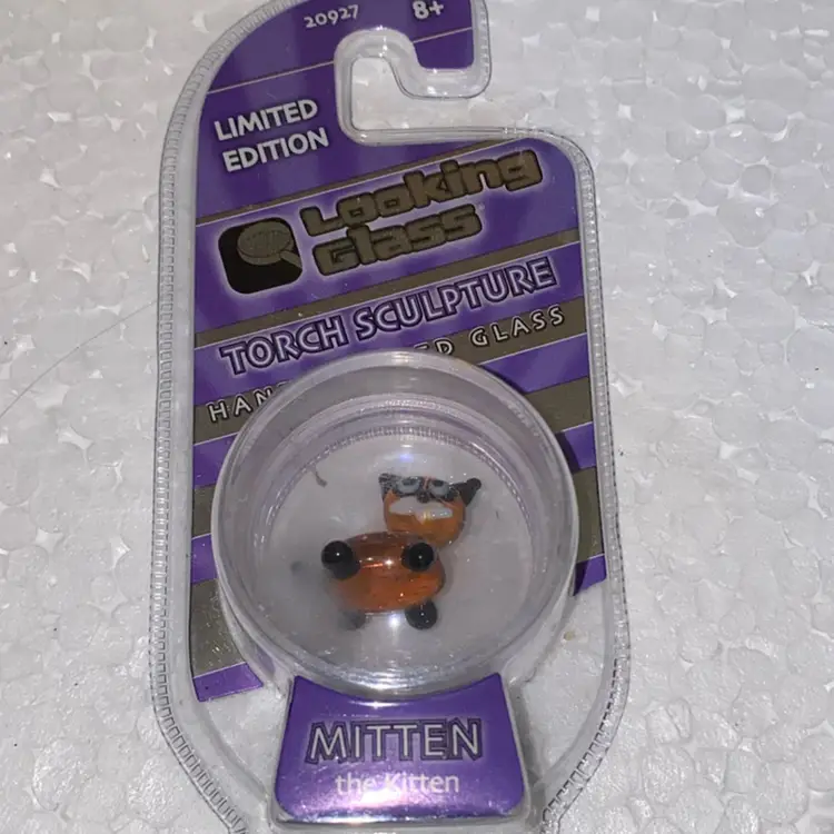 33% Off Sale- Limited Edition Looking Glass Torch Sculpture Mitten The Kitten  Front And Back Photos (was $12)