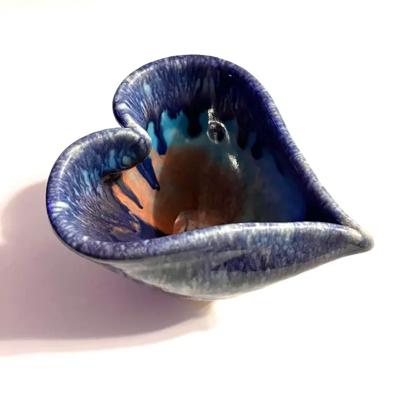 Lisa Howe Signed Art Pottery Heart Bowl Trinket Dish Stoneware Drip Glaze