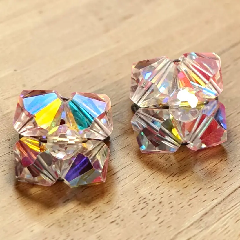 Vintage Silver Tone Cluster Brilliant Cut AB Rhinestone Clip On Earrings Chic
