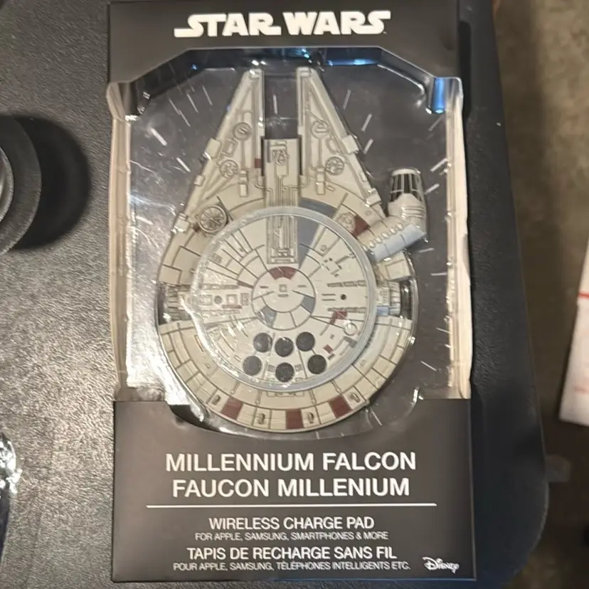 Star Wars Millennium Falcon Charging Pad