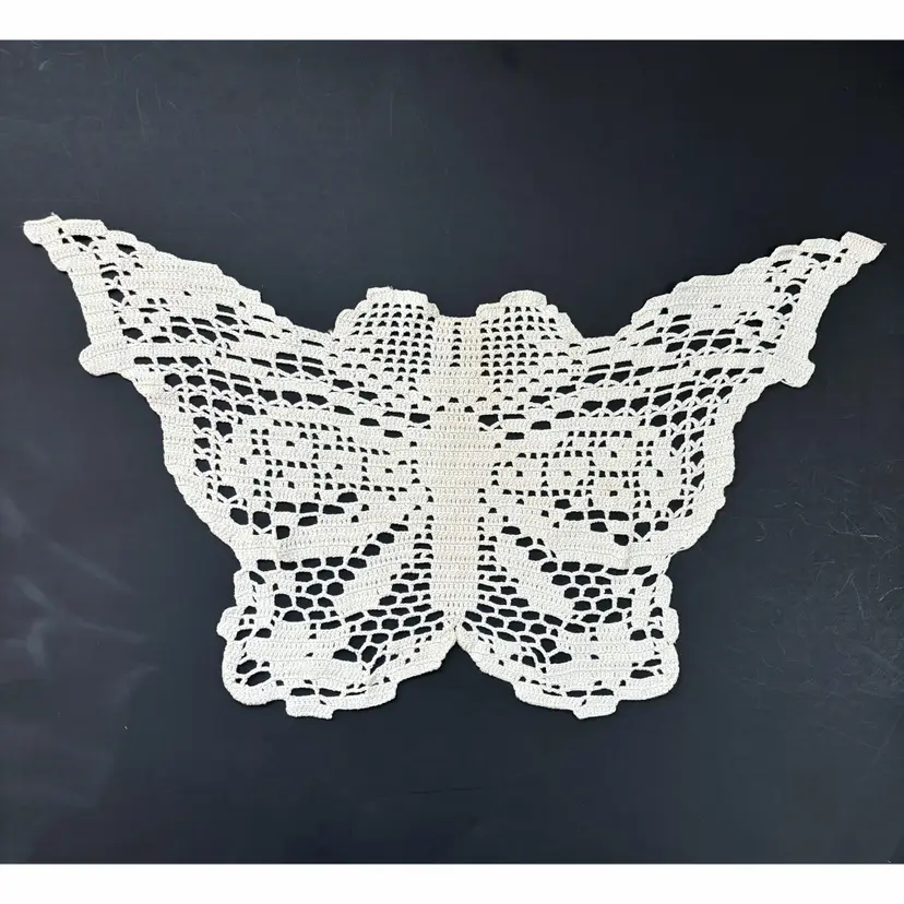 Handmade Crocheted Butterfly Doily Cotton Table Nightstand Vintage Cottage Core 21”