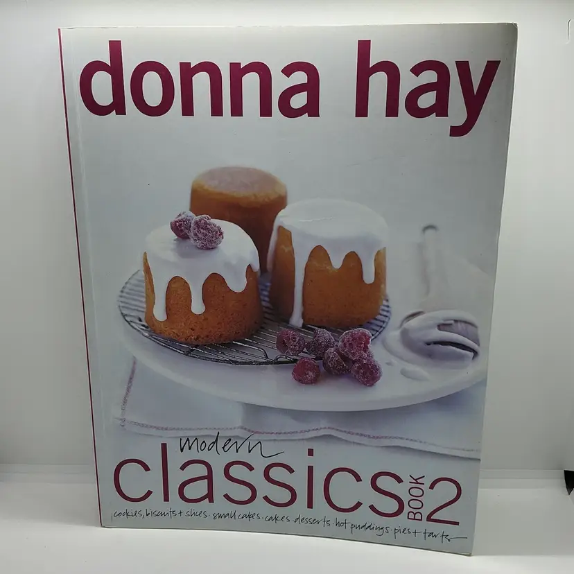 Donna Hay Modern Classics Book 2 PB Baking Cookbook Recipes