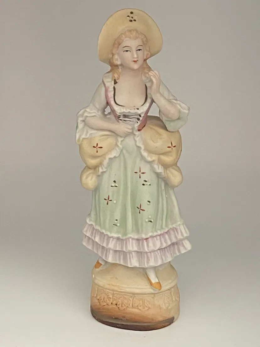 Vtg Porcelain Bisque Early French Style Woman w/ Yellow Hat, L&M Inc, 8.5" Tall