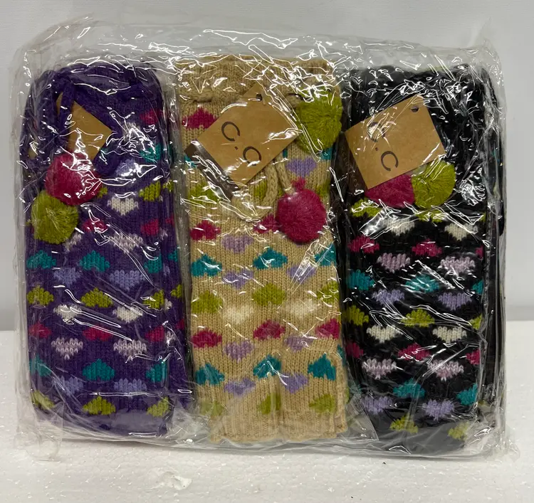 Women's Knit Fingerless Gloves w Hearts & Pom Poms 12pk NEW