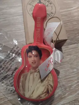 Elvis Presley Signature plastic guitar ornament collectible new
