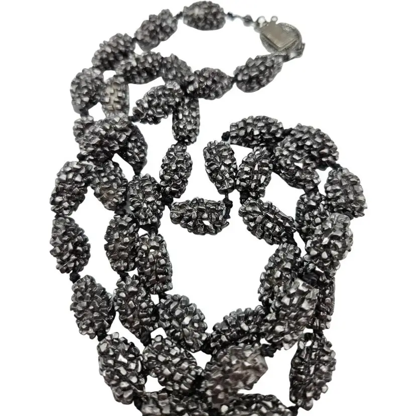 Elegant Vintage Black Beaded Necklace