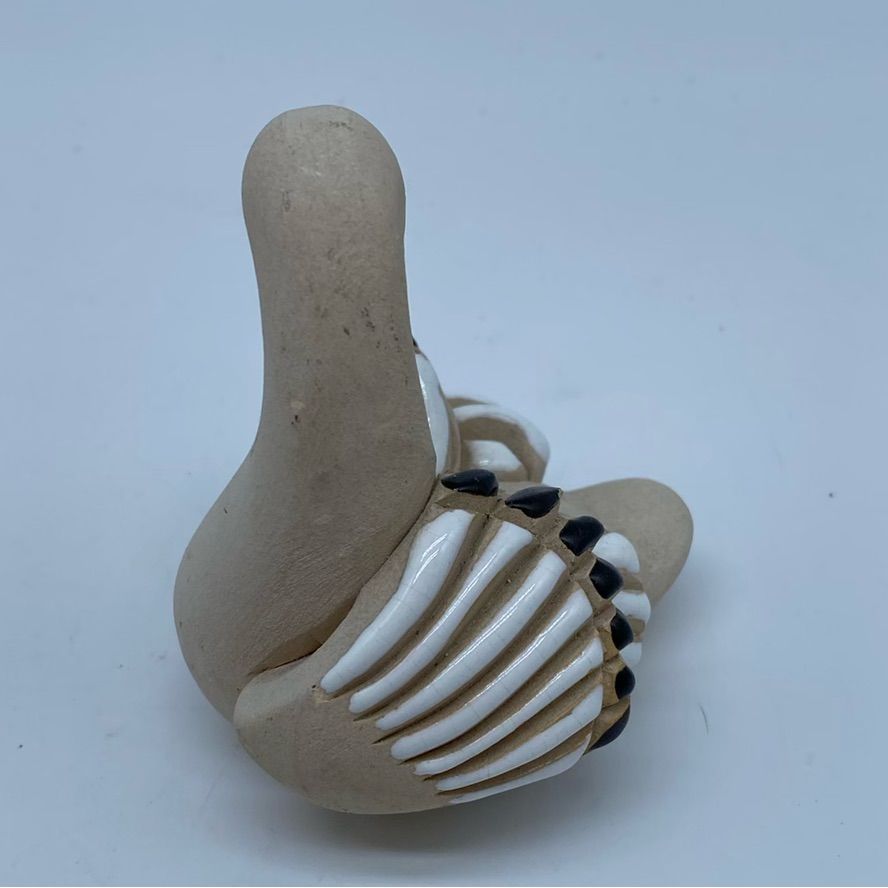 Niknax · #3005 Hand-crafted Artesania Rinconada ceramic swan