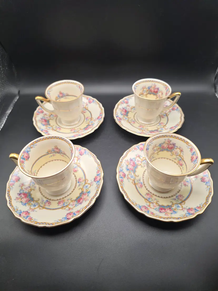 Bavaria Thomas Ivory "Wakefield" Demi Teacups and Saucers