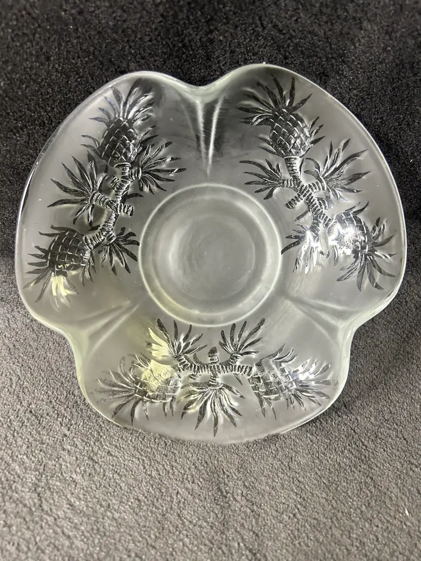 Vintage Fenton Clear/Frosted PINEAPPLE Ruffle Bowl 6.5” no sticker