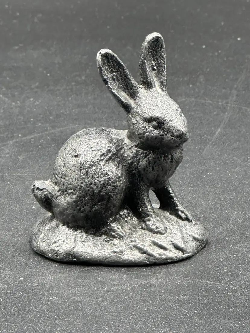 Cast Iron Bunny
